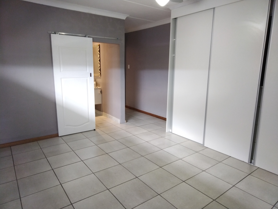 To Let 2 Bedroom Property for Rent in Cambridge Eastern Cape